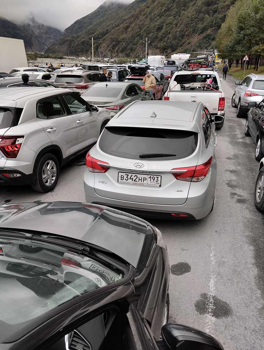 Prisoners of exit traffic in the Caucasus.