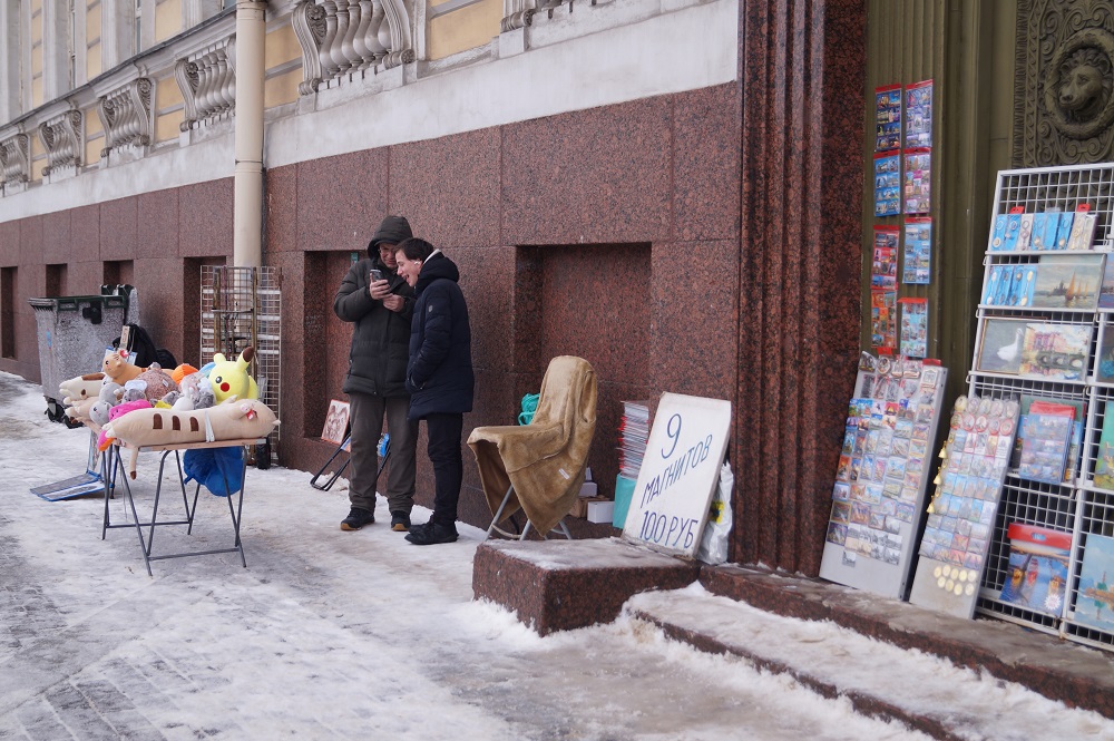 Street art sellers