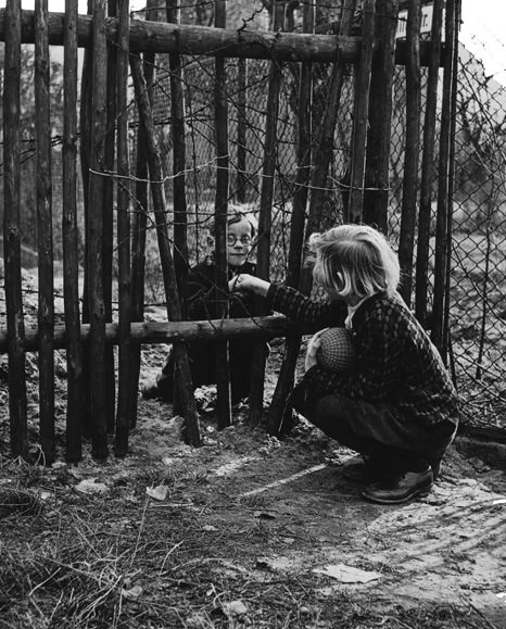 Children separated by Berlin Wall