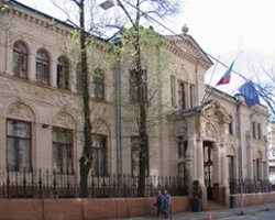 Foreign Heroes in Russian Cinema