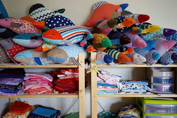 A shelf full of fish.