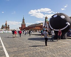 Russians Unaffected by War