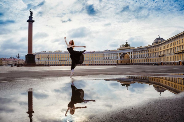 Dancer in Palace Square