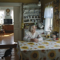 Babushka Tamara and her cat Mura