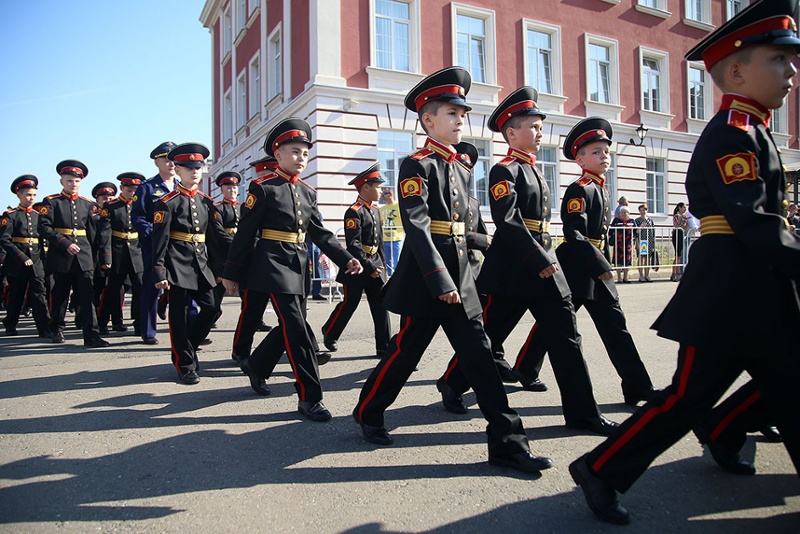 Fear and Decline in Military Academies