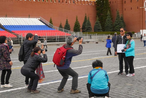 Tourists from China Return To Russia