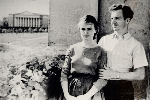Lee Oswald alias Alik with Russian wife Marina in Minsk, USSR, 1962)