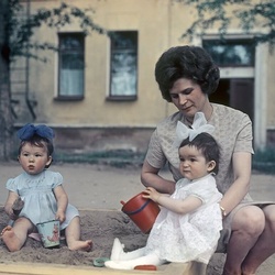 1965 photo of Tereshkova with her daughter.