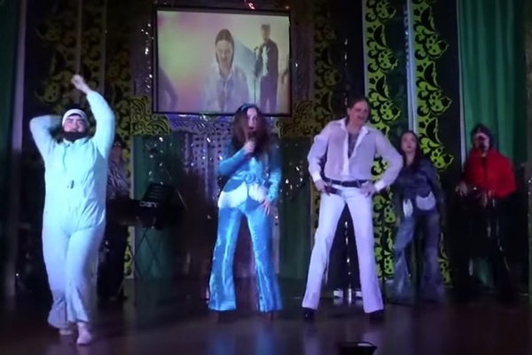 Big Little Parody of Little Big's Hit