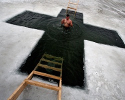 Russians Celebrate Epiphany in Ice-Cold Water