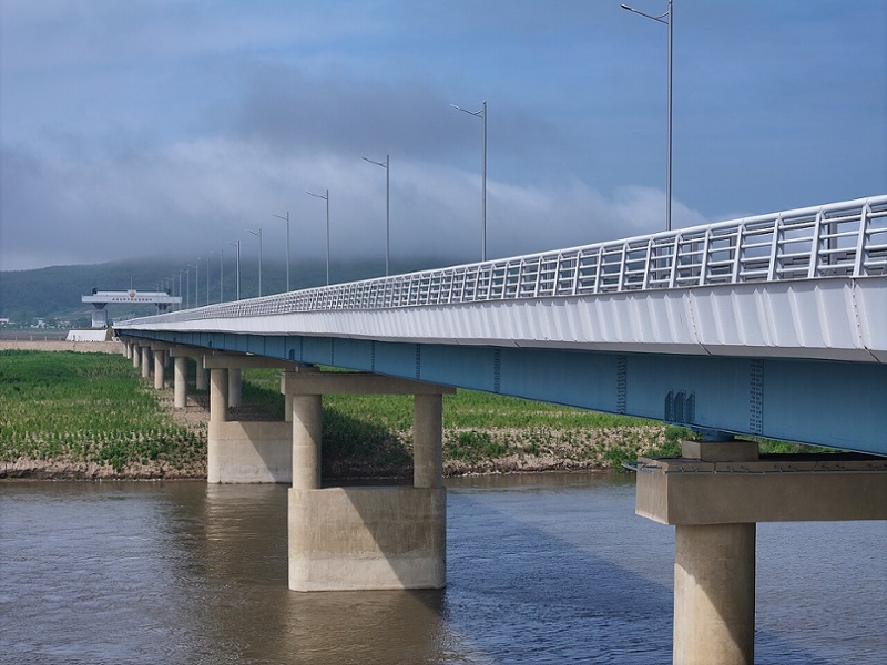 On the Highway to... North Korea