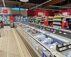 Russian Engineer, German Cashier