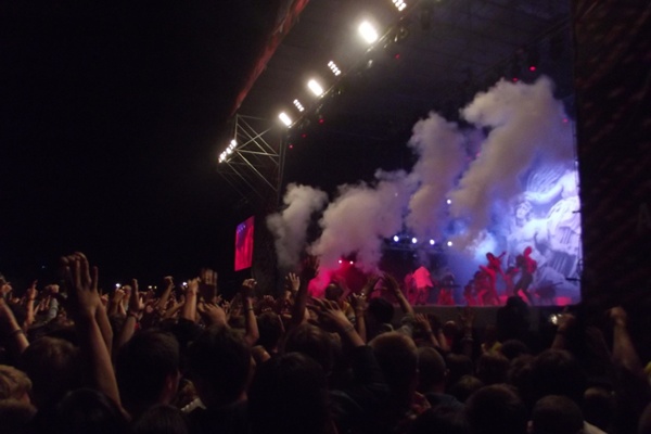 Artistic Apoliticality